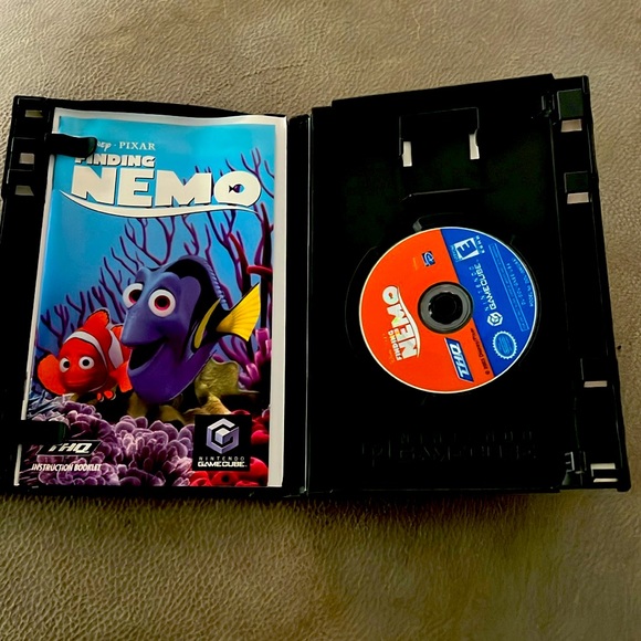 Nintendo GameCube Finding Nemo game - Picture 2 of 2